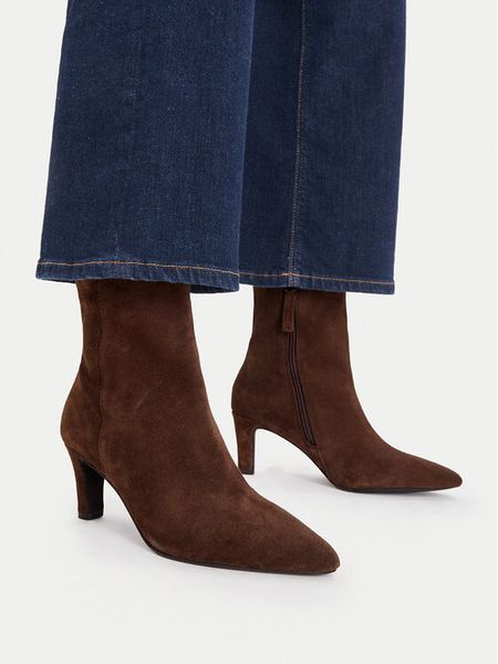 GINO ROSSI Botki EO-WI44-TIP-03 Brązowy. Brązowe botki damskie Gino Rossi, bez wzorów, bez obcasa, na słupku, bez zapięcia. Za 429.99 zł.