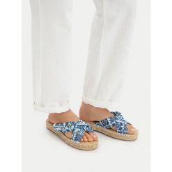 Klapki Liu Jo. Niebieskie klapki damskie Liu Jo, bez wzorów, bez obcasa, bez zapięcia. Za 258.99 zł.
