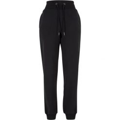 Damskie spodnie dresowe Urban Classics Cozy. Czarne spodnie dresowe damskie Urban Classics, bez wzorów, z bawełny, sportowe, długie. Za 244.50 zł.