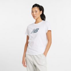 Koszulka damska New Balance WT43582WT – biała. Białe koszulki sportowe damskie New Balance, s, bez wzorów, z materiału, bez ramiączek. Za 119.99 zł.