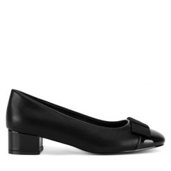 Czółenka Lasocki. Czarne czółenka damskie Lasocki, bez wzorów, bez obcasa, bez zapięcia. Za 179.99 zł.