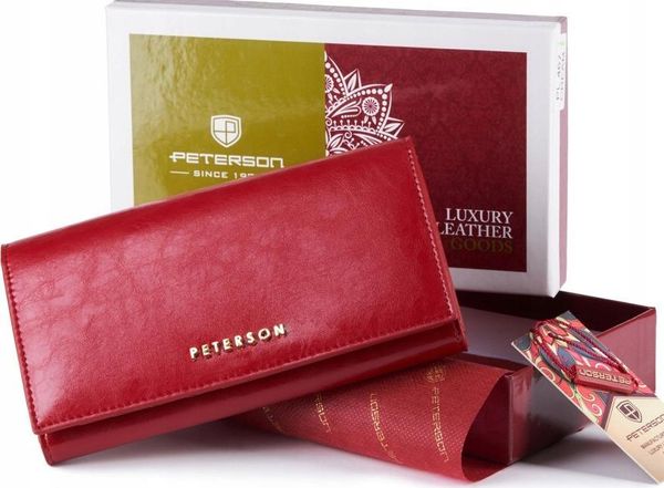 Peterson Czerwony skórzany portfel damski z klapką Peterson NoSize. Czerwone portfele damskie Peterson. Za 234.00 zł.