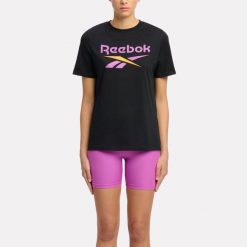 Koszulka damska Reebok Gym & Pilates. Bluzki damskie Reebok, m, bez wzorów, z bawełny, klasyczne, bez kołnierzyka, bez ramiączek. W wyprzedaży za 89.99 zł.