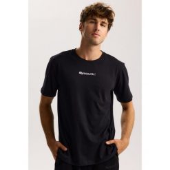 Męska koszulka sportowa Rough Radical Essential Fit Men. Czarne koszulki sportowe męskie ROUGH RADICAL, m, bez wzorów, bez ramiączek, na fitness i siłownię. Za 99.90 zł.