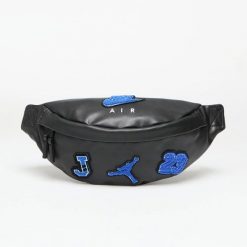 Saszetka nerka Air Jordan Jam Borough Varsity Crossbody Bag Czarna MA9064-KB4. Czarne saszetki i nerki męskie Jordan, bez wzorów. Za 286.35 zł.