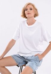 Bawełniany t-shirt, Comfort Fit, T-FLAME. Białe t-shirty damskie Volcano, l, bez wzorów, z bawełny, bez kołnierzyka, bez ramiączek. Za 59.99 zł.