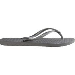 Klapki damskie Havaianas Slim. Szare klapki damskie Havaianas, na lato, bez wzorów, sportowe, bez obcasa, bez zapięcia. W wyprzedaży za 90.60 zł.