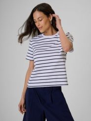 4F T-shirt relaxed z nadrukiem damski - biały M. Białe t-shirty damskie 4F, m, bez wzorów, z bawełny, bez kołnierzyka, bez ramiączek. Za 69.99 zł.