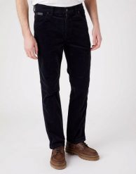WRANGLER TEXAS SLIM MĘSKIE SPODNIE SZTRUKSOWE DARK NAVY W12SECXAE 112320130. Niebieskie eleganckie spodnie męskie Wrangler, bez wzorów, z bawełny. Za 199.99 zł.
