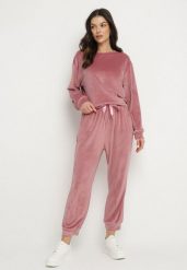 Ciemnoróżowy Welurowy Komplet Dresowy Bluza i Spodnie Typu Jogger Lisilwena. Czerwone bluzy damskie Born2be, l, bez wzorów, z dresówki, eleganckie, bez ramiączek, bez kaptura. Za 79.99 zł.