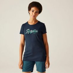 Koszulka turystyczna damska Fingal Stretch. Fioletowe bluzki damskie Regatta, bez wzorów, z elastanu, sportowe, bez kołnierzyka, bez ramiączek. W wyprzedaży za 69.99 zł.