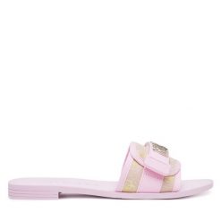 Klapki Guess. Czerwone klapki damskie Guess, z aplikacjami, bez obcasa, bez zapięcia. Za 419.99 zł.