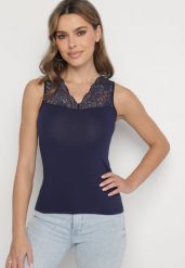 Granatowy Top z Bawełny z Koronką Arionor. Niebieskie topy damskie Born2be, l, bez wzorów, z bawełny, klasyczne, bez kołnierzyka, bez ramiączek. Za 19.99 zł.