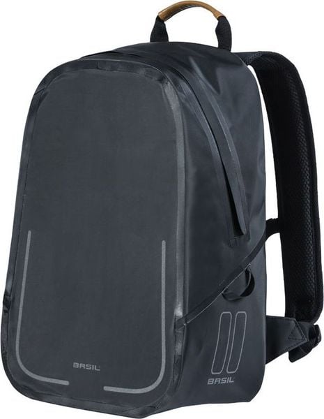 Basil Plecak Urban Dry 18L, mocowanie na haki Hook-On System, czarny mat. Czarne plecaki męskie BASIL, bez wzorów. Za 399.92 zł.