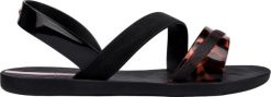 Ipanema Sandały damskie Ipanema Vibrant Sand czarne 83767-BP932 40. Czarne sandały damskie Ipanema, bez wzorów, bez obcasa, bez zapięcia. Za 144.35 zł.