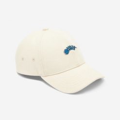 Skaterska czapka z panelami Roos Zwetsloot niebarwiona. Białe czapki damskie Decathlon, bez wzorów, z bawełny, sportowe. W wyprzedaży za 34.99 zł.
