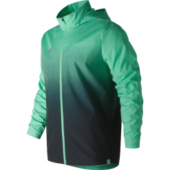 Kurtka Treningowa MJ913005NMB. Kurtki sportowe męskie New Balance, m, bez wzorów, z materiału, bez kaptura, do piłki nożnej. W wyprzedaży za 229.99 zł.