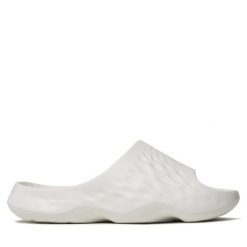 Klapki New Balance. Białe klapki męskie New Balance, bez wzorów, bez zapięcia. Za 169.99 zł.