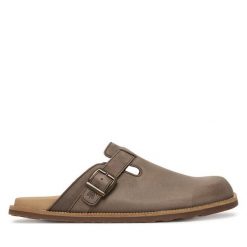 Klapki Fly London. Brązowe klapki męskie Fly London, bez wzorów, bez zapięcia. Za 589.99 zł.