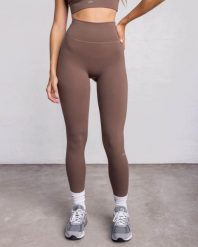 Legginsy z wysokim stanem Essential Sporty - Khaki. Zielone legginsy damskie JOY STUDIO, bez wzorów, z materiału. Za 220.00 zł.