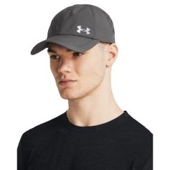 Regulowana czapka typu trucker Under Armour Launch. Czarne czapki męskie Under Armour, bez wzorów. Za 186.50 zł.