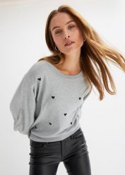 Sweter z haftem w serduszka z mieszanki wiskozy. Czarne swetry nierozpinane damskie bonprix, bez wzorów, z wiskozy, bez kołnierzyka, bez ramiączek. Za 117.99 zł.