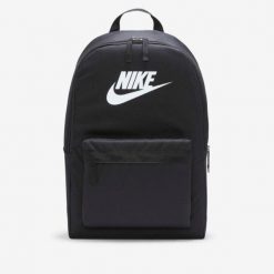Plecak sportowy młodzieżówy Nike Heritage. Czarna plecaki męskie Nike, bez wzorów, młodzieżowe. Za 131.99 zł.