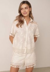 Beżowy Bawełniany Komplet w Stylu Boho Koszula i Szorty z Haftem Lephine. Brązowe koszule damskie Born2be, l, w ażurowe wzory, z bawełny, boho, bez kołnierzyka, bez ramiączek. Za 219.99 zł.