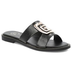Czarne Klapki Filippo Modne Obuwie Damskie. Czarne klapki damskie Filippo, na lato, z aplikacjami, eleganckie, bez obcasa, bez zapięcia. Za 109.00 zł.