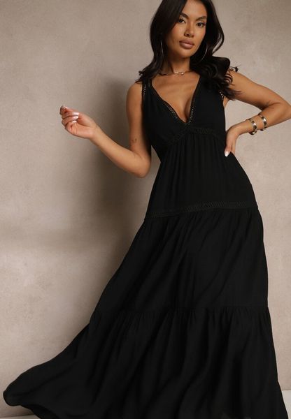 Czarna Sukienka z Wiskozą Ozdobiona Szydełkowym Motywem Mevelta. Czarne sukienki damskie Renee, na co dzień, na lato, l, z aplikacjami, z wiskozy, eleganckie, bez kołnierzyka, bez ramiączek, maxi. Za 169.99 zł.