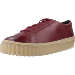 Buty CLARKS MAYHILL WALK Bordeaux. Czerwone obuwie trekkingowe damskie Clarks, ze skóry, bez zapięcia. Za 382.99 zł.