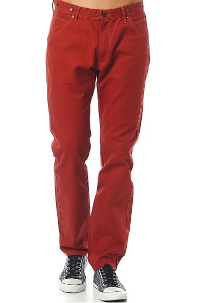 LEE LOGGER MĘSKIE SPODNIE MATERIAŁOWE RUMBA RED L750GL55. Czerwone spodnie materiałowe męskie Lee, bez wzorów, z jeansu. Za 199.99 zł.
