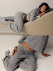 4F Spodnie dresowe joggery damskie - szare XS. Szare spodnie dresowe damskie 4F, bez wzorów, z dresówki, klasyczne. Za 169.99 zł.