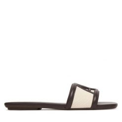 Klapki Armani Exchange. Brązowe klapki damskie Armani Exchange, bez wzorów, bez obcasa, bez zapięcia. Za 599.99 zł.