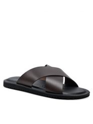 Geox Klapki U Erice U36GUB 00043 C6009 Brązowy. Brązowe klapki męskie Geox, bez wzorów, ze skóry, bez zapięcia. Za 309.99 zł.