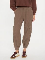 Deha Spodnie dresowe D12367 Brązowy Loose Fit. Brązowe spodnie dresowe damskie Deha, bez wzorów, z bawełny. Za 439.99 zł.