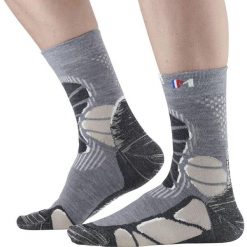 Skarpetki Monnet Mid Extra Light. Brązowe skarpetki damskie MONNET, bez wzorów. Za 139.00 zł.