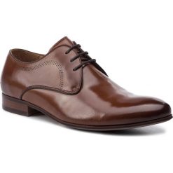 Półbuty KAZAR - Fantale 39318-09-02 Brown. Brązowe buty wizytowe męskie Kazar, bez wzorów, ze skóry, bez obcasa, bez zapięcia. W wyprzedaży za 379.00 zł.