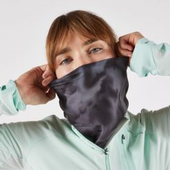 Komin do biegania Kiprun Warm+ ocieplany V2. Czarne szaliki męskie KIPRUN, bez wzorów, z elastanu. Za 39.99 zł.