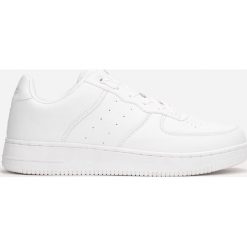 Białe Buty Sportowe Sagenis. Białe buty sportowe męskie Born2be, bez wzorów, przed kostkę, bez zapięcia. Za 54.99 zł.