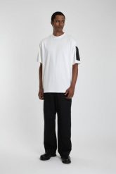 La Haine Inside Us T-shirt | 3Z M1206 | Mężczyzna | Biały. Białe t-shirty męskie La Haine Inside Us, m, bez wzorów, z bawełny, bez kołnierzyka, bez ramiączek. W wyprzedaży za 279.00 zł.