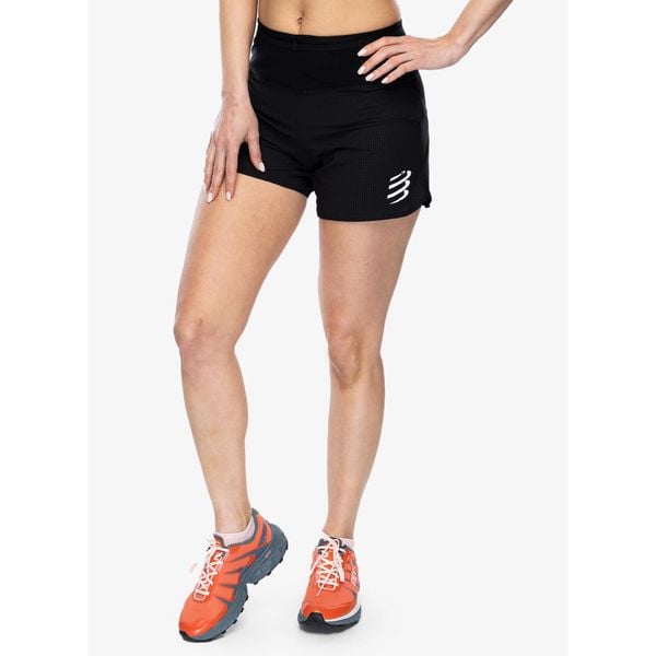 Spodenki do biegania damskie Compressport Trail Racing Short. Czarne szorty damskie Compressport, bez wzorów, sportowe. Za 235.99 zł.
