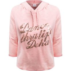 Bluza DEHA DANCE. Czerwone bluzy damskie Deha, z aplikacjami, z dzianiny, bez ramiączek, z kapturem. W wyprzedaży za 139.00 zł.