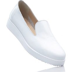 Buty skórzane wsuwane bonprix biały. Białe balerinki damskie bonprix, bez wzorów, bez obcasa, bez zapięcia. Za 109.99 zł.