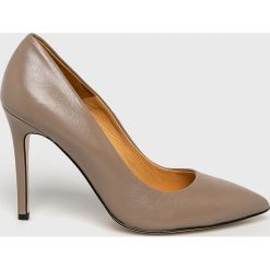 Solo Femme - Szpilki. Brązowe szpilki damskie Solo Femme, bez wzorów, z materiału, bez obcasa, na obcasie, bez zapięcia. Za 339.90 zł.