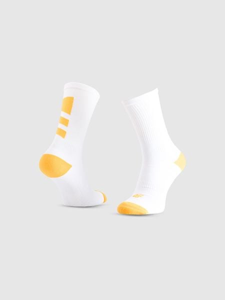 4F Skarpetki do biegania za kostkę damskie - białe 39-42. Białe skarpetki damskie 4F, bez wzorów. Za 49.99 zł.