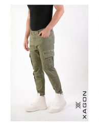 Xagon Spodnie "Cargo" | P24032CR4034 | Mężczyzna | Khaki. Brązowe spodnie materiałowe męskie Xagon, bez wzorów, z bawełny. W wyprzedaży za 489.00 zł.