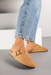 Brązowe Klapki Chodaki Ozdobione Paskami z Klamrami Silamia. Brązowe klapki damskie Renee, na lato, z aplikacjami, z jeansu, eleganckie, bez obcasa, na płaskiej podeszwie, bez zapięcia. W wyprzedaży za 67.49 zł.
