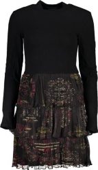 Desigual Stylowa damska sukienka przed kolano DESIGUAL M. Sukienki damskie Desigual, m, bez wzorów, eleganckie, bez kołnierzyka, bez ramiączek, sportowe. Za 280.02 zł.