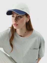 4F Czapka z daszkiem snapback uniseks - biała S/M. Białe czapki damskie 4F, na lato, bez wzorów, z bawełny, klasyczne. W wyprzedaży za 29.99 zł.